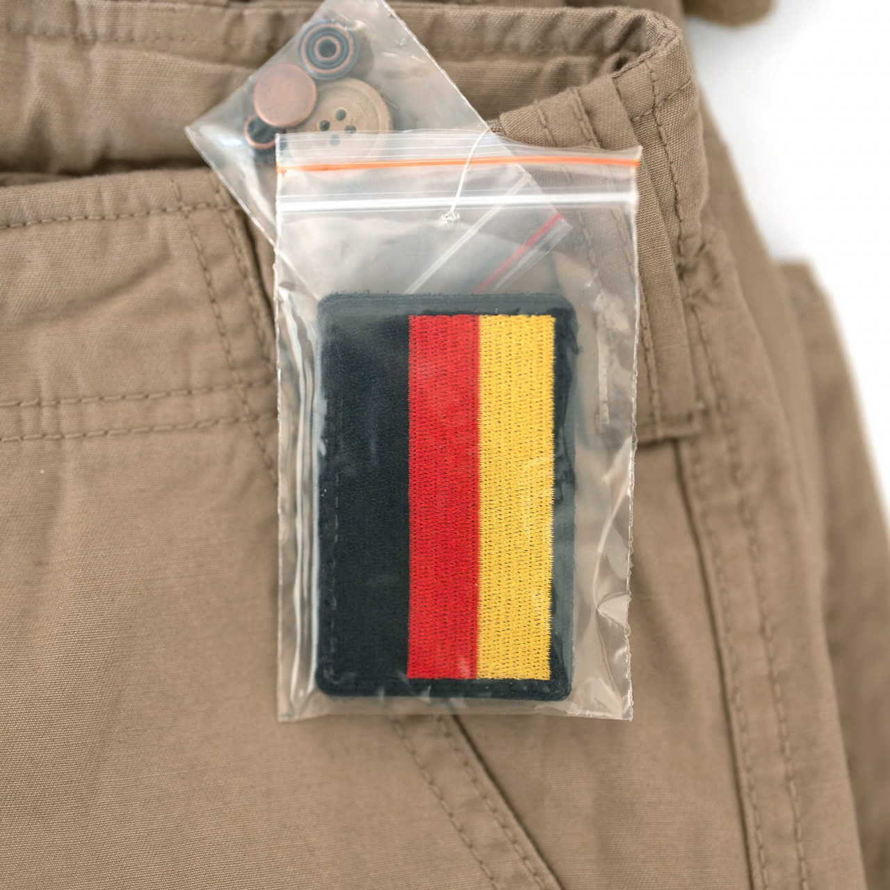 Nohavice krátke AIRBORNE VINTAGE s nášivkou KHAKI