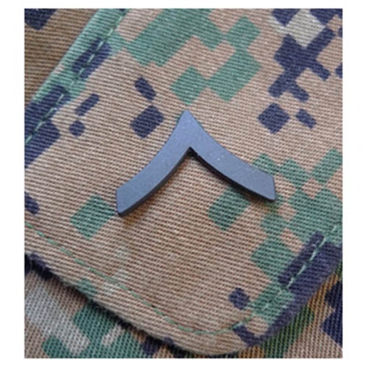 Odznak hodnostný USMC - Pfc. - ČIERNY