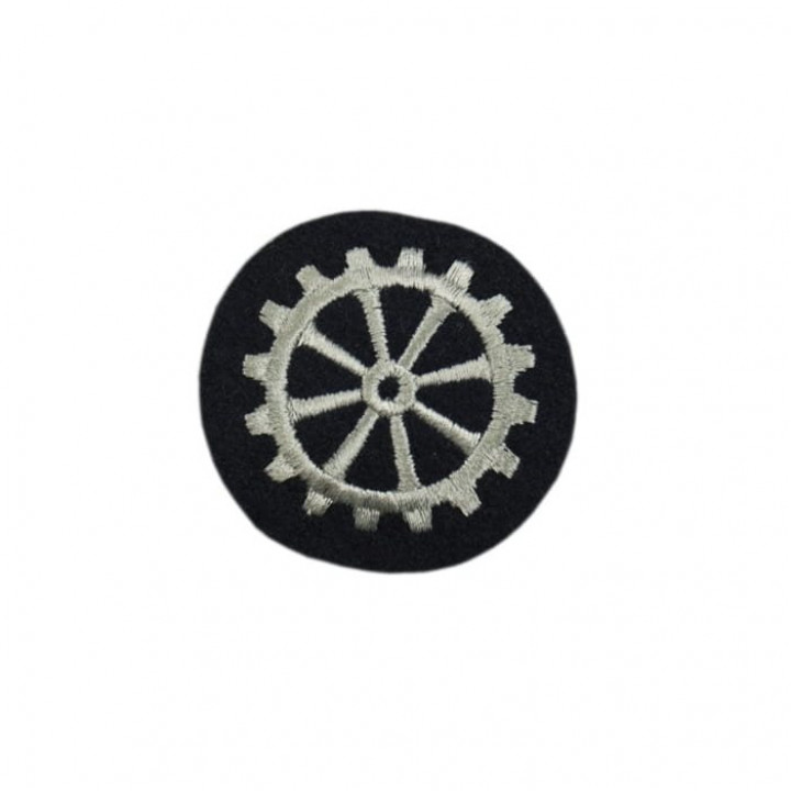 Nášivka NVA/DDR okrúhla obsluha KORMIDLA