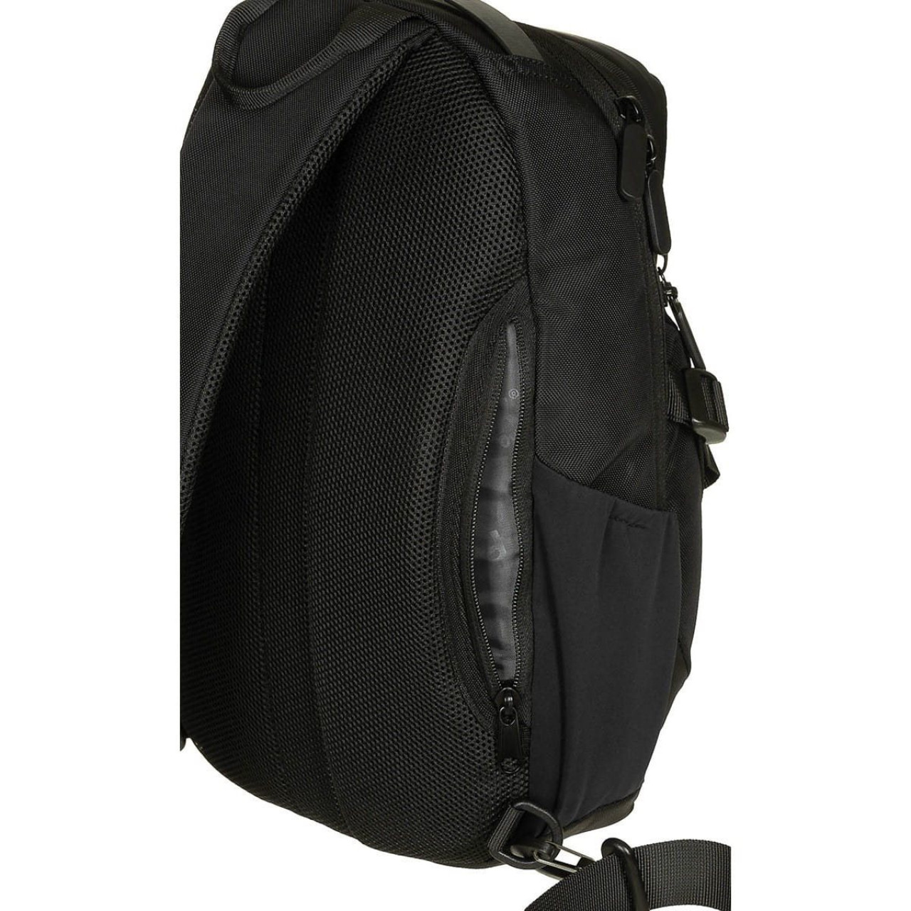 Batoh TRAVEL SLING cez jedno rameno ČIERNY