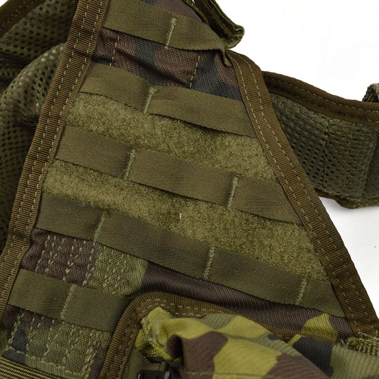 Vesta taktická zlaňovacia AČR - SA-58 vz.95 les
