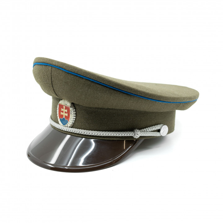 Brigadýrka SK strieborný odznak, šilt plast, modrá linka ZELENÁ