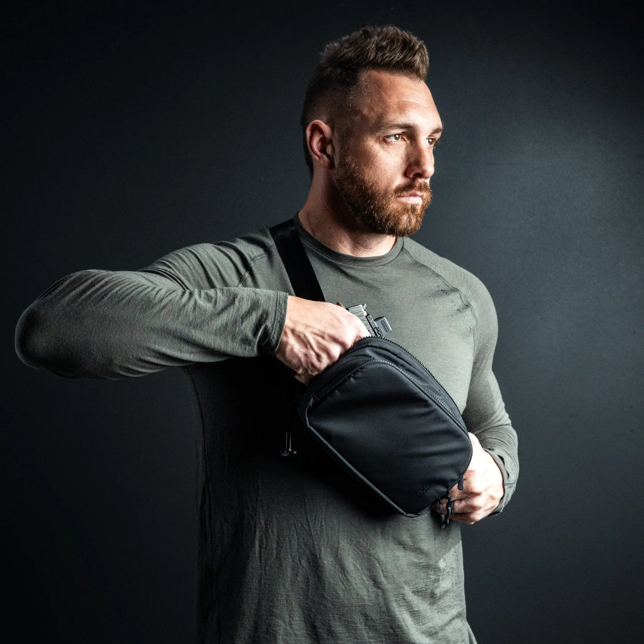 Ľadvinka FADE FLEX crossbody ČIERNA