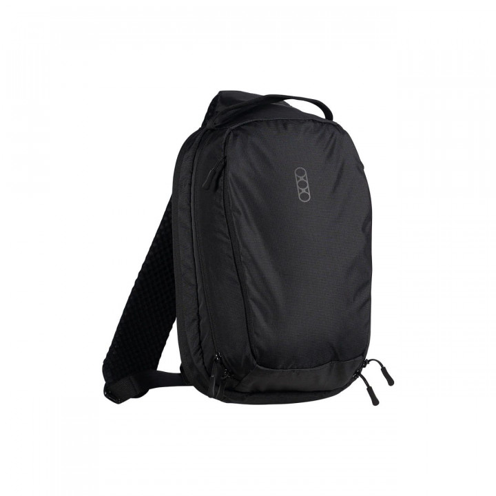 Batoh cez rameno FADE SLING ČIERNY