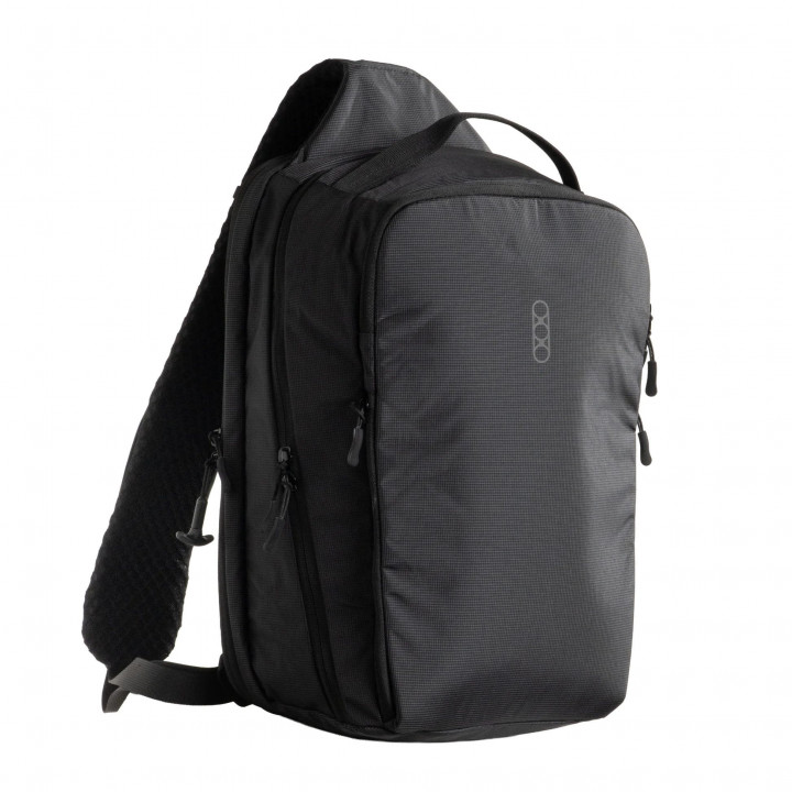Batoh cez rameno FADE SLING XL ČIERNY
