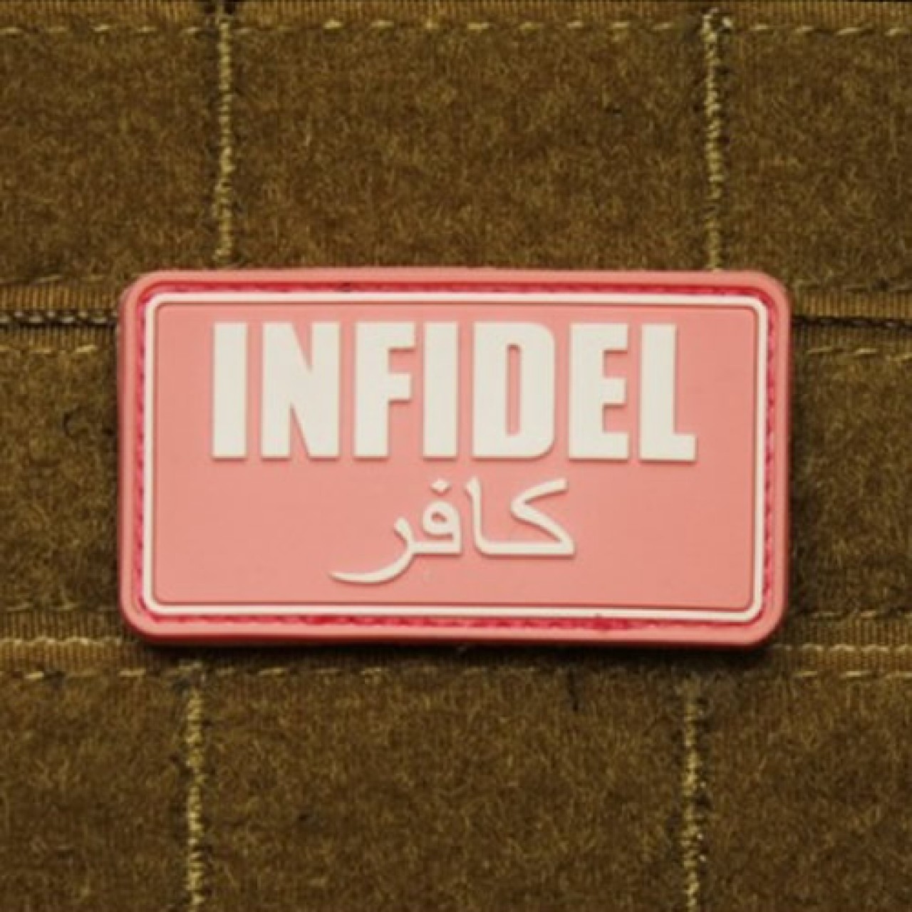 Nášivka INFIDEL plast RUŽOVÁ/BIELA