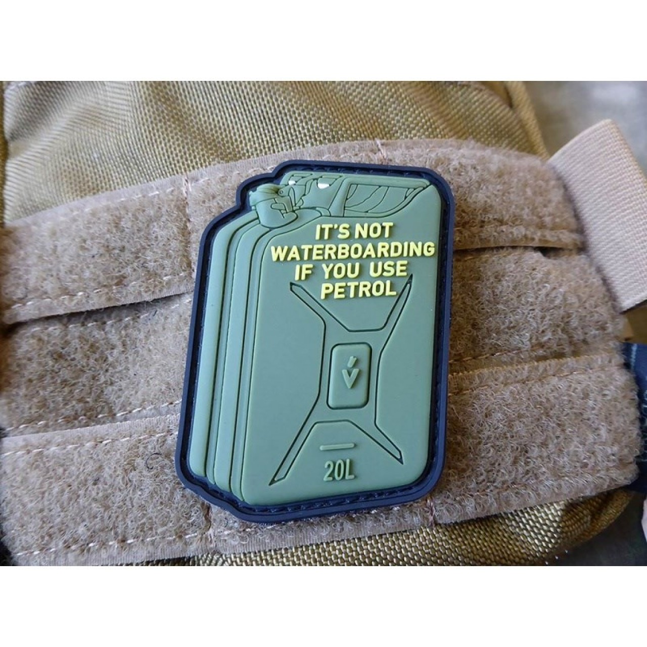 Nášivka WATERBOARDING plast