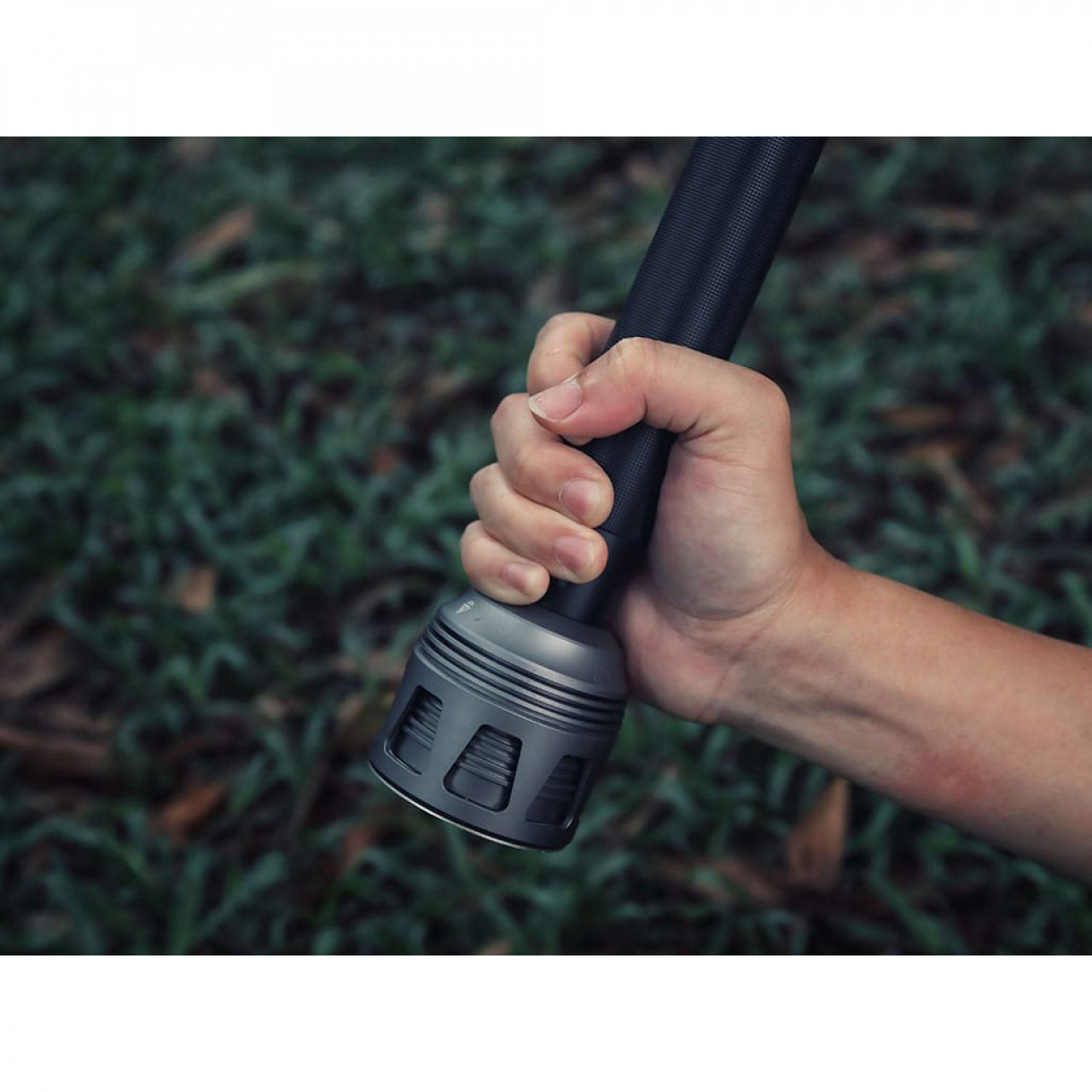 Svietidlo THUNDER SEARCHLIGHT 3600 lúmenov