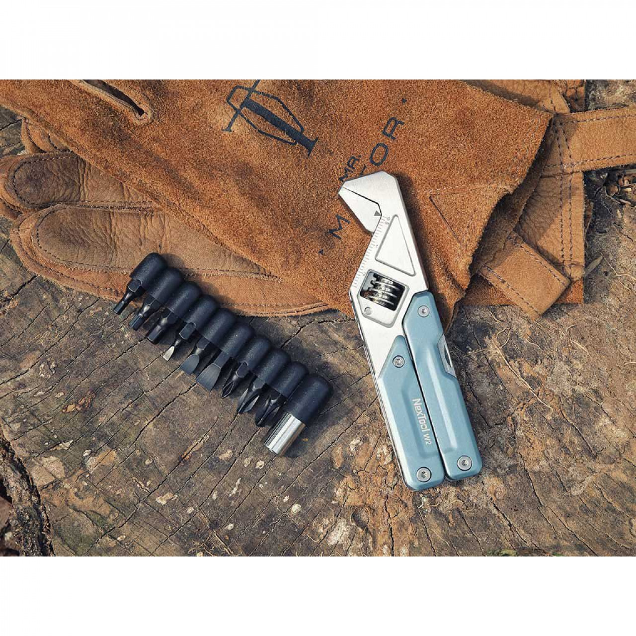 Kliešte multifunkčné Light Wrench W2 s francúzskym kľúčom MODRÉ
