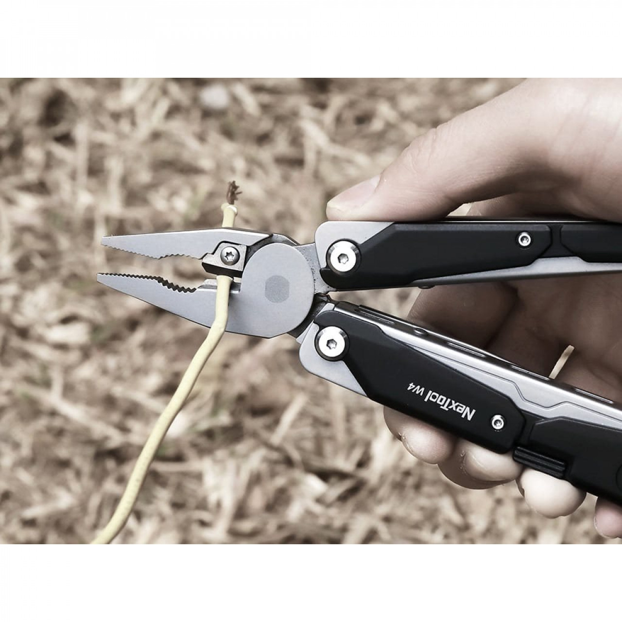 Kliešte multifunkčné Adjustable Wrench W4 s francúzskym kľúčom
