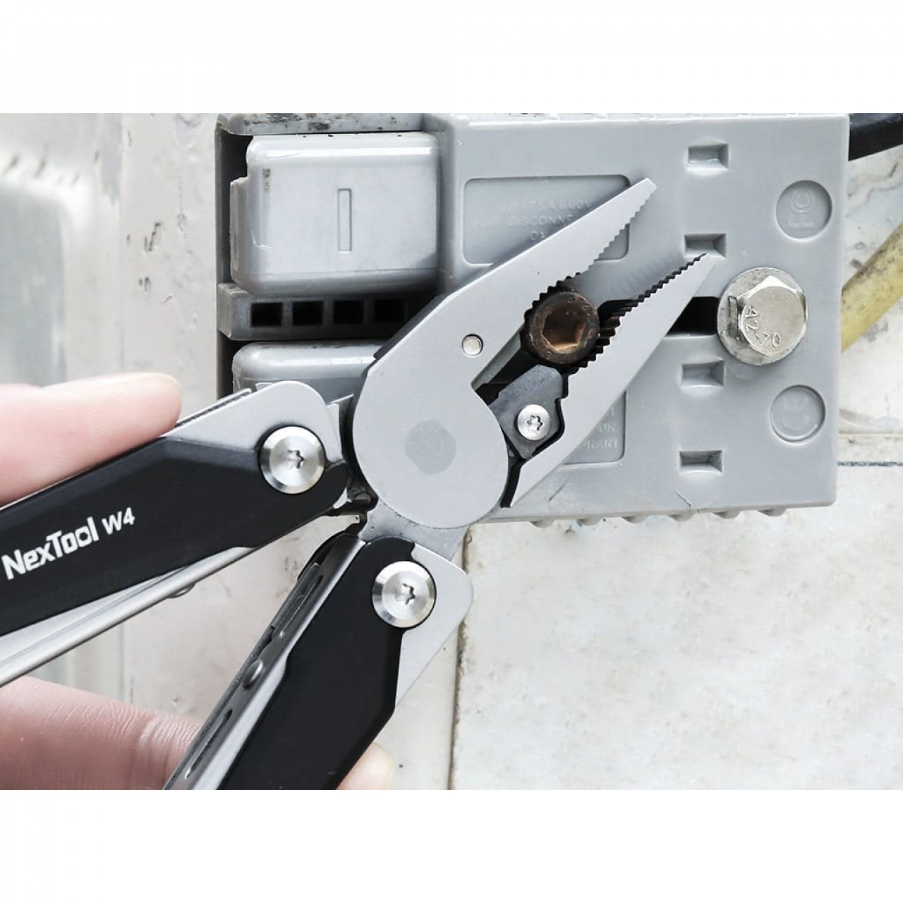 Kliešte multifunkčné Adjustable Wrench W4 s francúzskym kľúčom