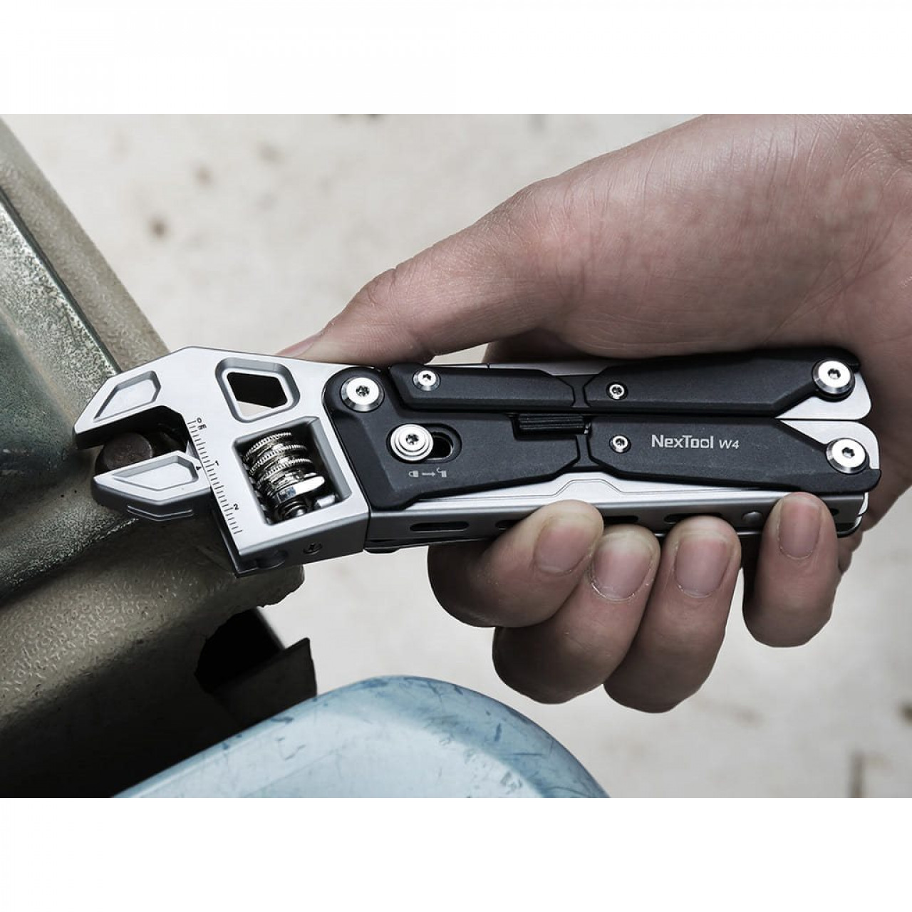 Kliešte multifunkčné Adjustable Wrench W4 s francúzskym kľúčom