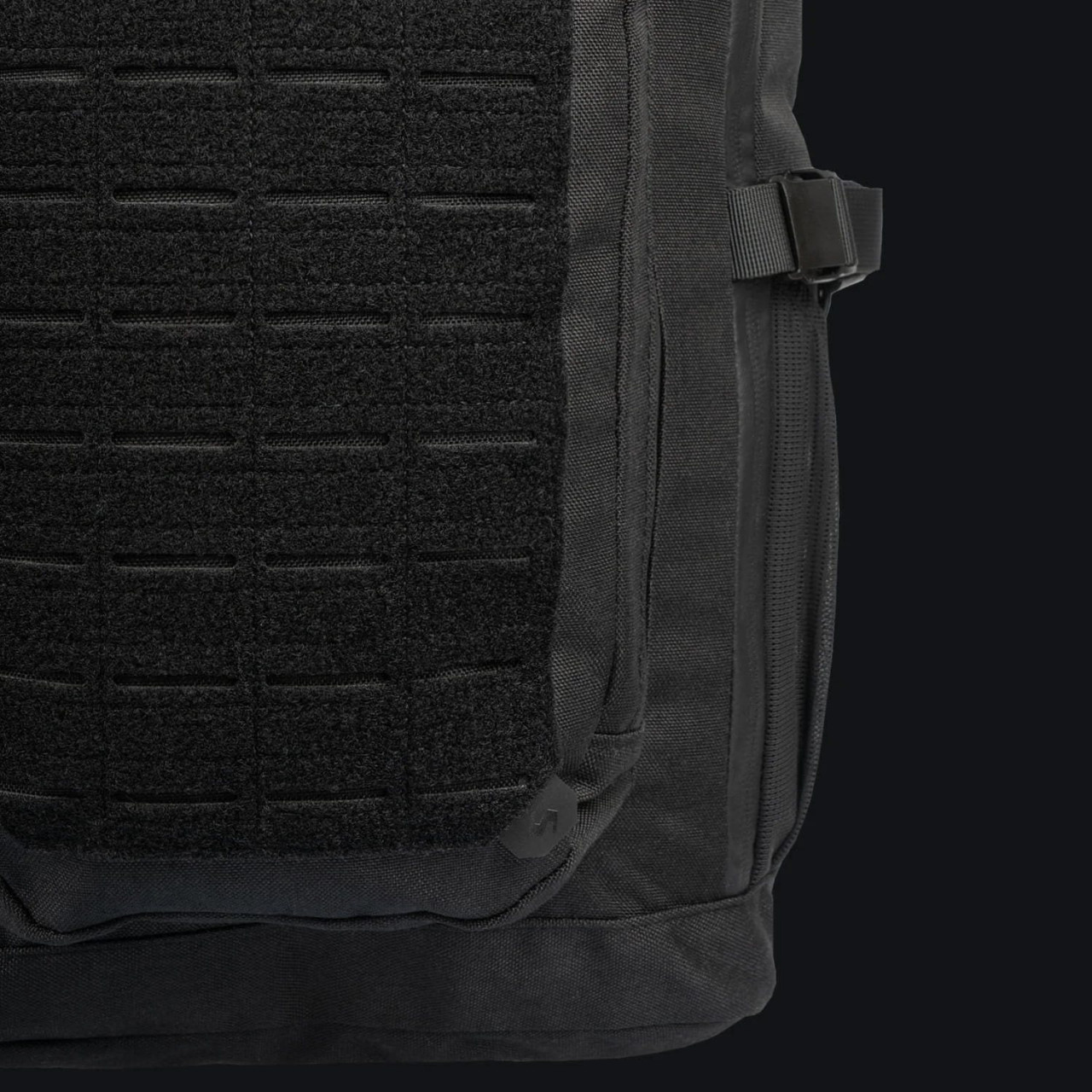 Ruksak STOIRM 25 L GEN2 ČIERNY