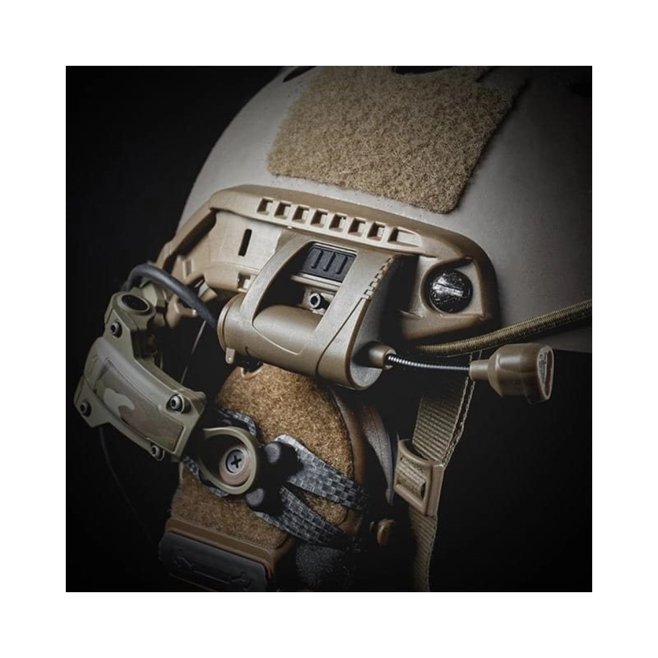 Svietidlo WST na helmu MPLS 3 farby + IR LED PIESKOVÉ